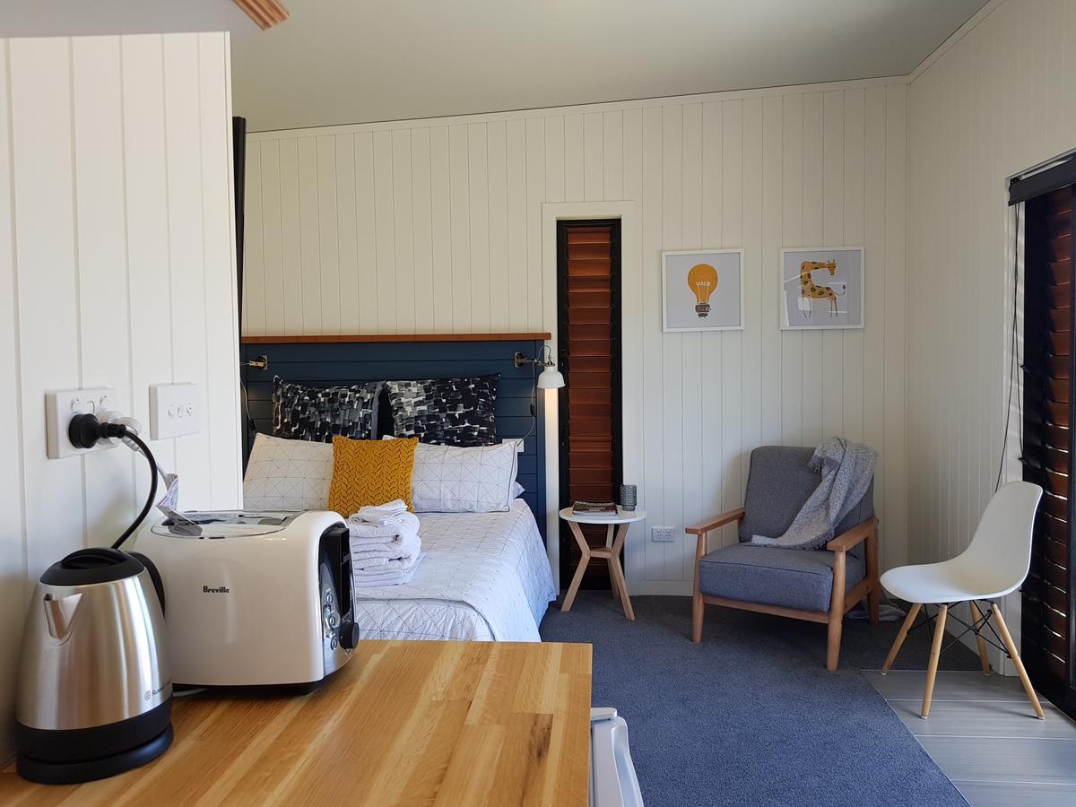 Admiral Waters Bed and Breakfast Cooks Beach Exteriör bild