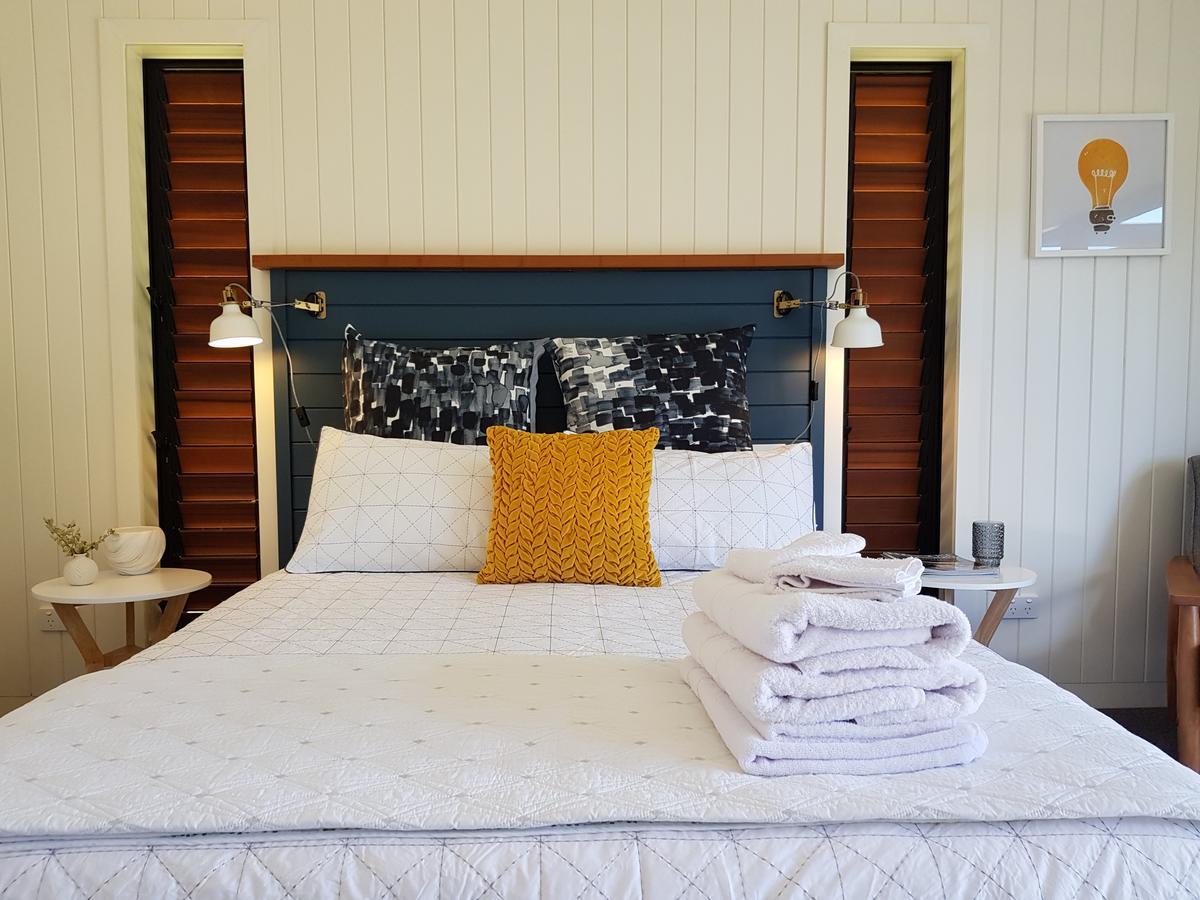 Admiral Waters Bed and Breakfast Cooks Beach Exteriör bild